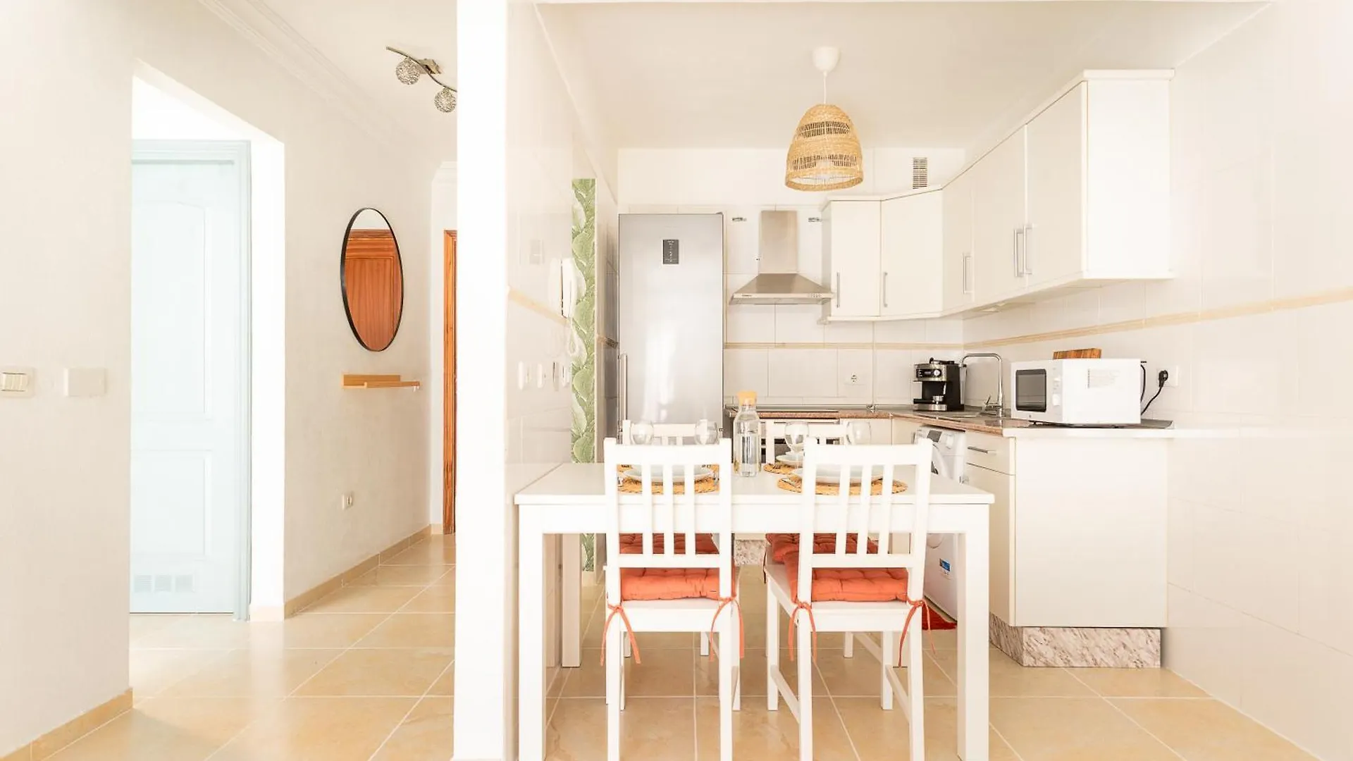 Apartamento Coqueto Con Terraza Junto A Candelaria Spain